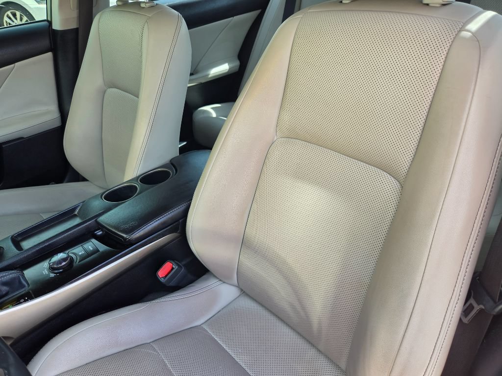 Used 2014 Lexus IS 250 RWD image 18