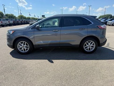 Used 2024 Ford Edge SEL w/ Convenience Package AWD/4WD image 7
