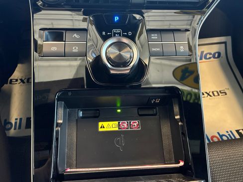 Used 2024 Toyota bZ4X FWD image 24