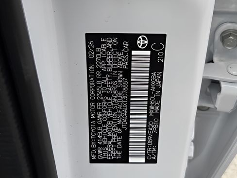 New 2026 Toyota Prius XLE FWD image 26