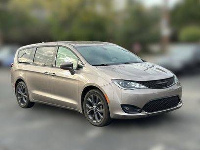 Certified 2018 Chrysler Pacifica Touring Plus w/ S Appearance Package