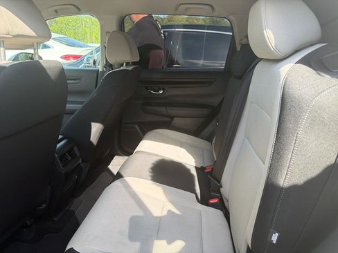 Used 2024 Honda CR-V LX image 19