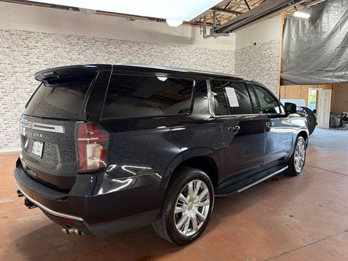 Used 2023 Chevrolet Suburban High Country AWD/4WD image 7