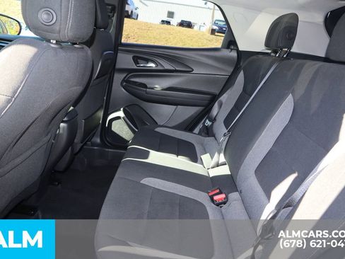 Used 2025 Chevrolet TrailBlazer LT image 17
