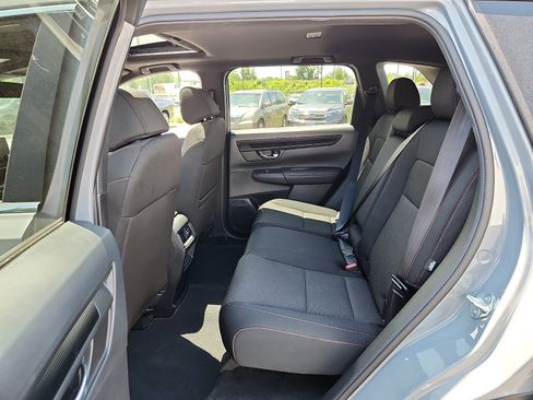 Used 2025 Honda CR-V Sport image 11