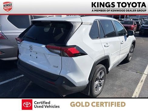 Used 2024 Toyota RAV4 XLE w/ Convenience Package FWD image 8