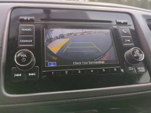 Used 2018 Honda HR-V LX image 22