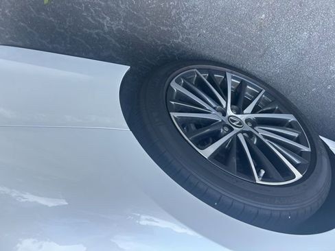 Certified 2025 Lexus ES 350 w/ Premium Package FWD image 7