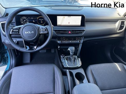 New 2026 Kia Seltos EX FWD image 12