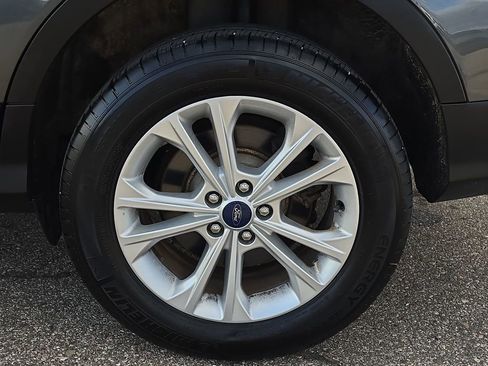 Used 2018 Ford Escape SEL image 39