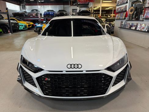 Used 2020 Audi R8 V10 performance AWD/4WD image 2