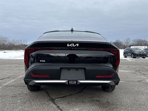 New 2025 Kia K4 LXS image 7
