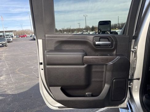 Used 2021 Chevrolet Silverado 2500 LTZ w/ LTZ Premium Texas Edition AWD/4WD image 27