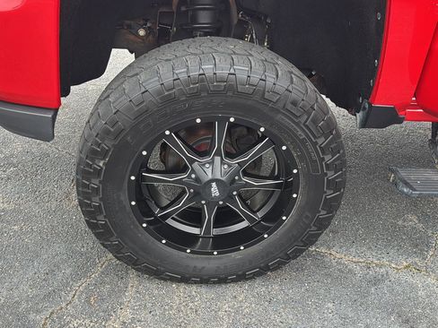 Used 2018 Chevrolet Silverado 1500 Custom w/ Custom Value Package image 25