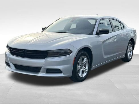 Used 2023 Dodge Charger SXT image 3