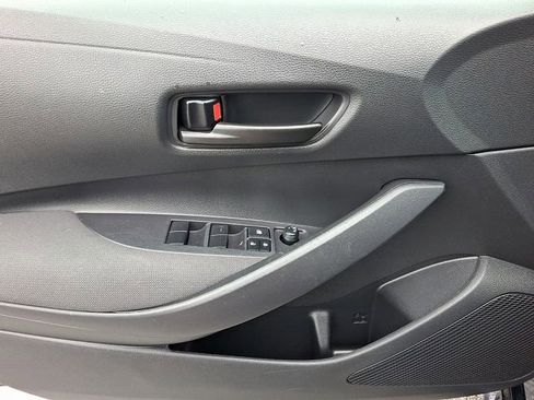 Used 2024 Toyota Corolla LE FWD image 12