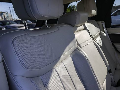 Certified 2023 Land Rover Range Rover SE AWD/4WD image 20