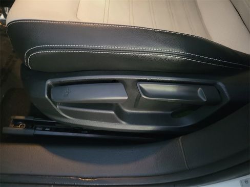 Used 2016 Volkswagen Jetta Sport image 22