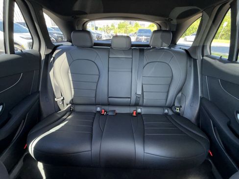 Used 2022 Mercedes-Benz GLC 300 4MATIC image 24
