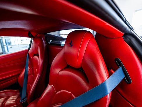 Used 2017 Ferrari 488 Spider image 39