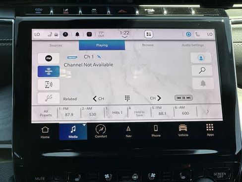 Used 2023 Jeep Grand Cherokee Overland AWD/4WD image 12