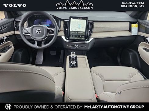 New 2026 Volvo XC90 B6 Plus w/ Protection Package Premier image 5