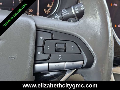 Used 2022 Cadillac XT6 Premium Luxury image 28