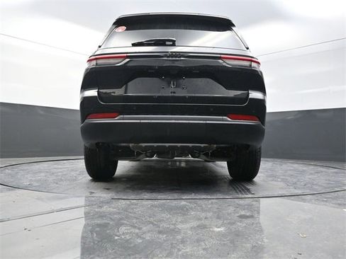 New 2026 Jeep Grand Cherokee Altitude image 22