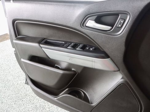 Used 2018 Chevrolet Colorado LT AWD/4WD image 22