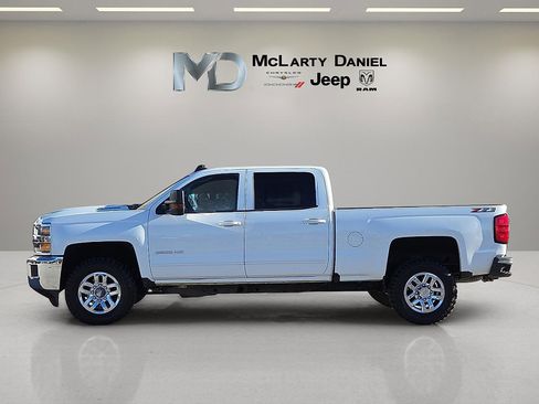 Used 2018 Chevrolet Silverado 2500 LT w/ LT Fleet Convenience Package image 3