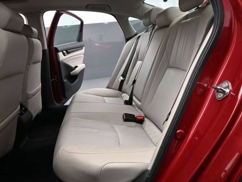 Used 2018 Honda Accord EX-L image 16