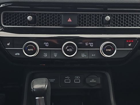 Used 2022 Honda Civic Touring image 23