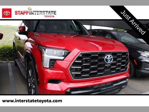 Used 2023 Toyota Sequoia Platinum AWD/4WD image 1