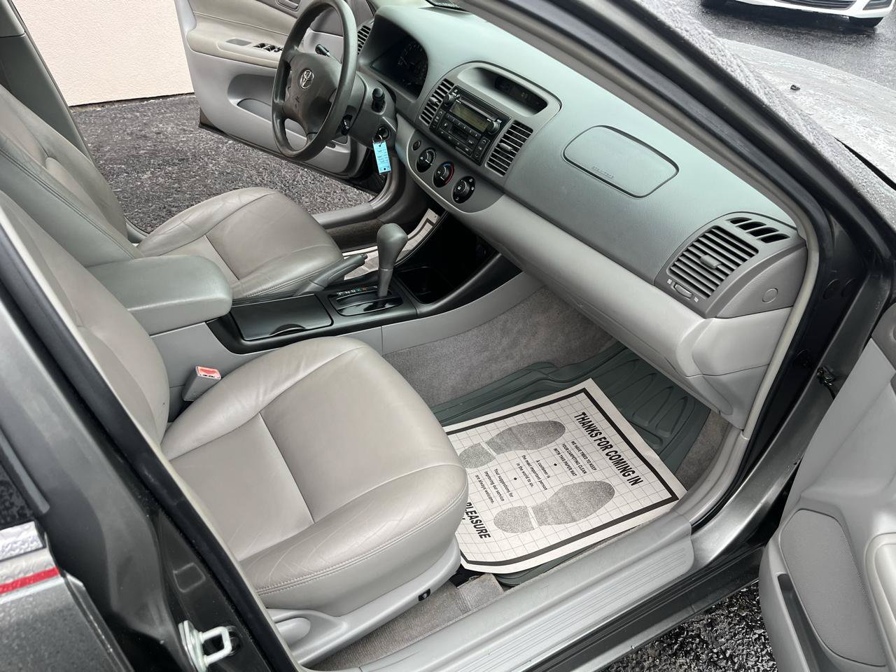 Used 2003 Toyota Camry XLE FWD image 23