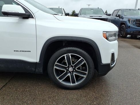 Used 2023 GMC Acadia SLT w/ Technology Package FWD image 26