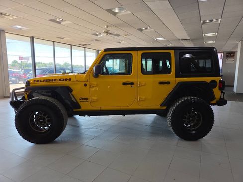 Used 2019 Jeep Wrangler Unlimited Rubicon w/ Cold Weather Group AWD/4WD image 4