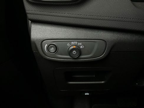 Used 2025 Chevrolet TrailBlazer LT image 19