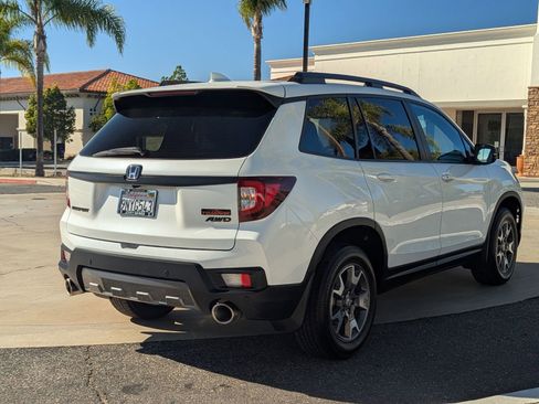 Used 2022 Honda Passport TrailSport image 5