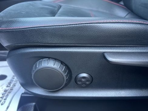 Used 2022 Mercedes-Benz GLA 250 4MATIC image 23