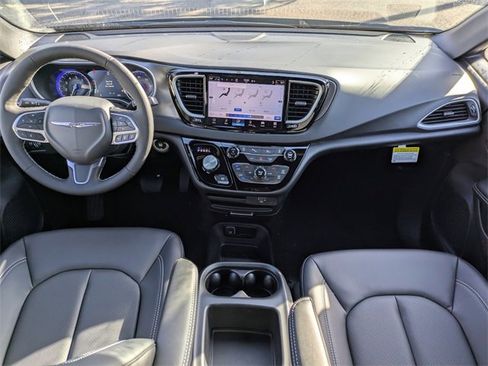 New 2026 Chrysler Voyager LX image 13