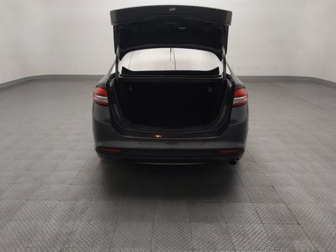Used 2018 Ford Fusion SE FWD image 29