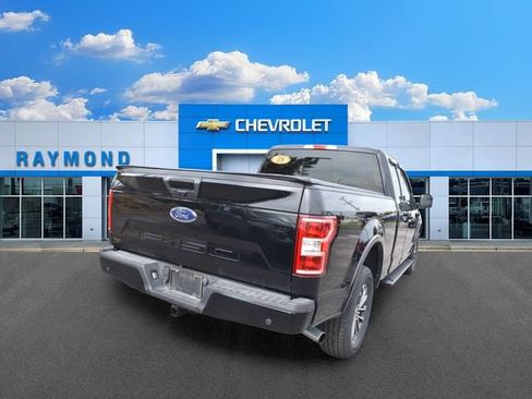 Used 2018 Ford F150 XLT w/ Equipment Group 302A Luxury AWD/4WD image 4