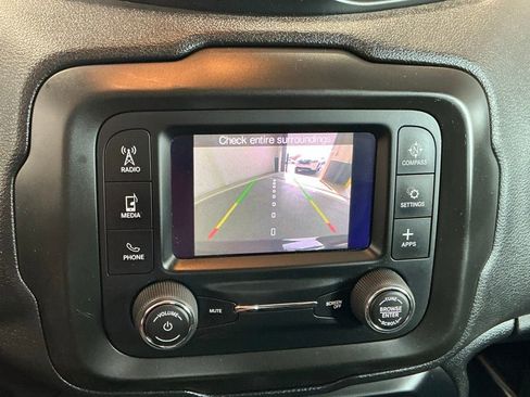 Used 2020 Jeep Renegade Sport w/ UConnect 7.0 Group image 4