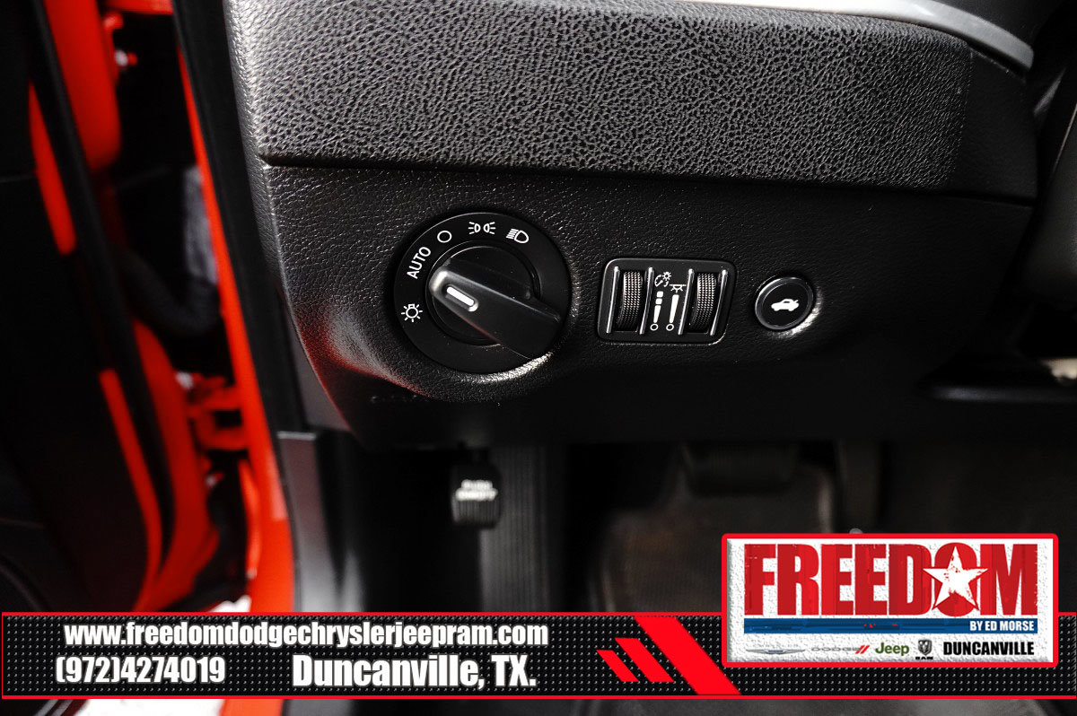Used 2022 Dodge Charger SXT RWD image 23