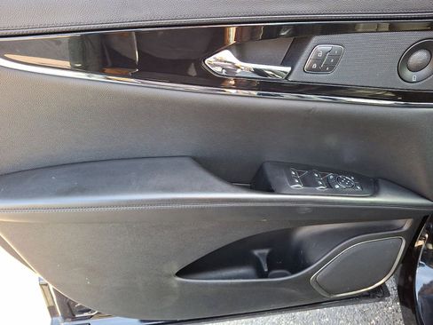 Used 2022 Lincoln Nautilus Reserve image 10