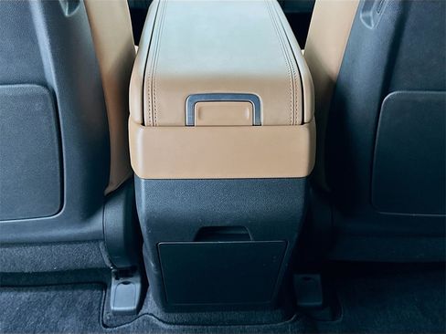 Used 2024 Hyundai Santa Fe Limited image 27