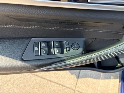 Used 2017 BMW 530i xDrive AWD/4WD image 14