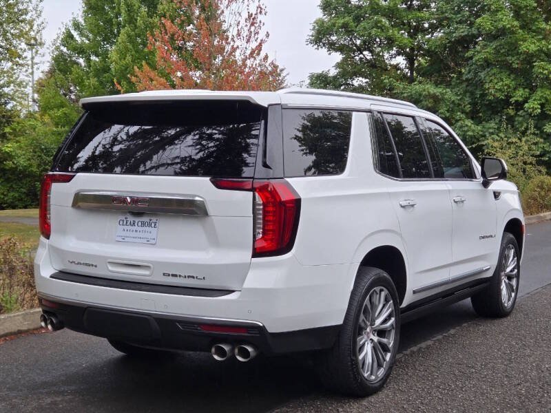 Used 2022 GMC Yukon Denali w/ Denali Ultimate Package AWD/4WD image 8