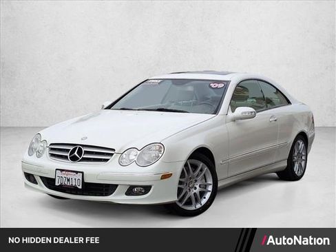 Used 2009 Mercedes-Benz CLK 350 Coupe image 1