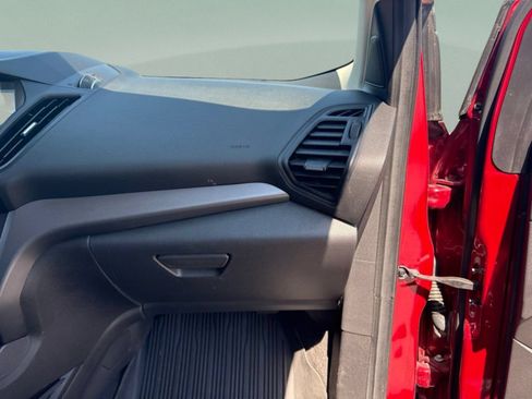 Used 2019 Ford Escape SE FWD image 27